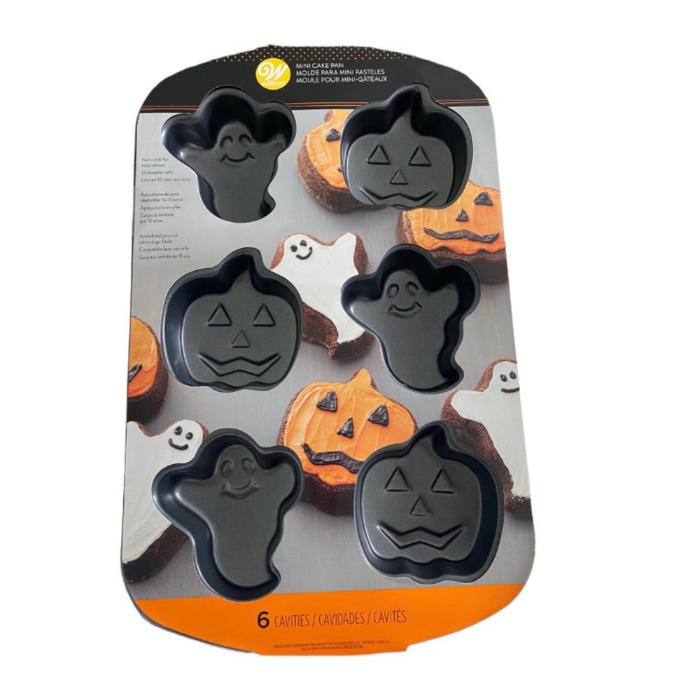 WILTON Mini Cake Pan 6 Cavities Ghost and Pumpkin